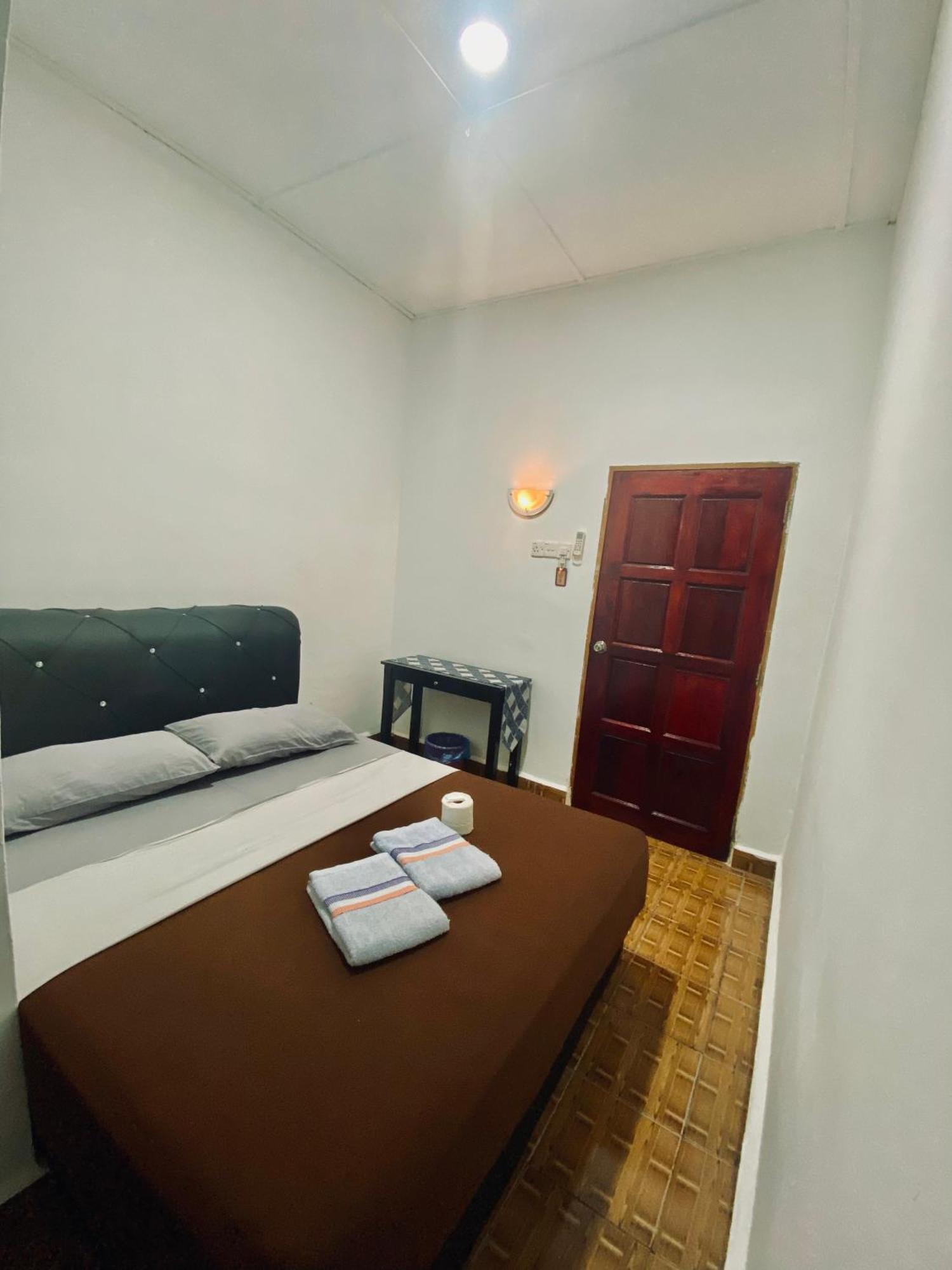 Abot Guest House กัวลาทาฮัน ภายนอก รูปภาพ